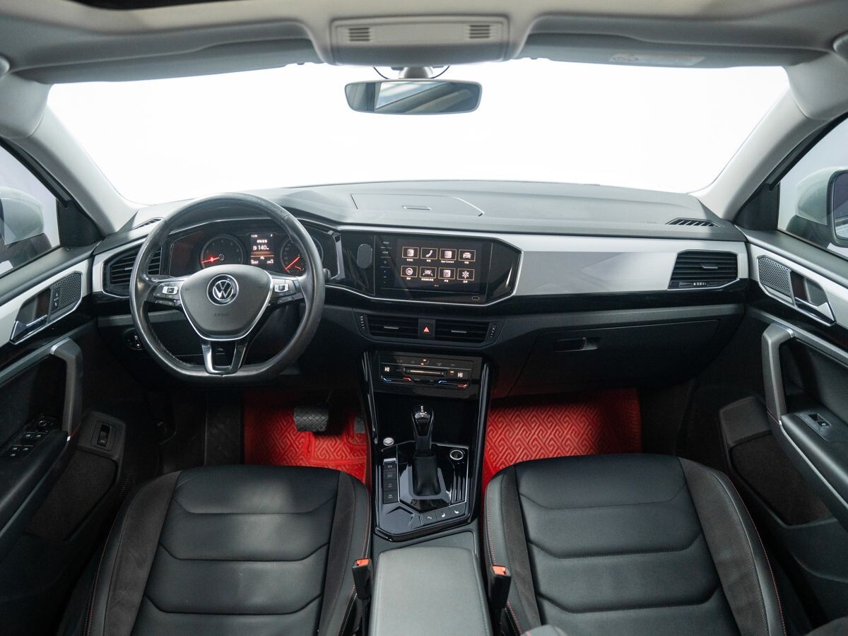 Volkswagen Tayron 2021 - фото автомобиля