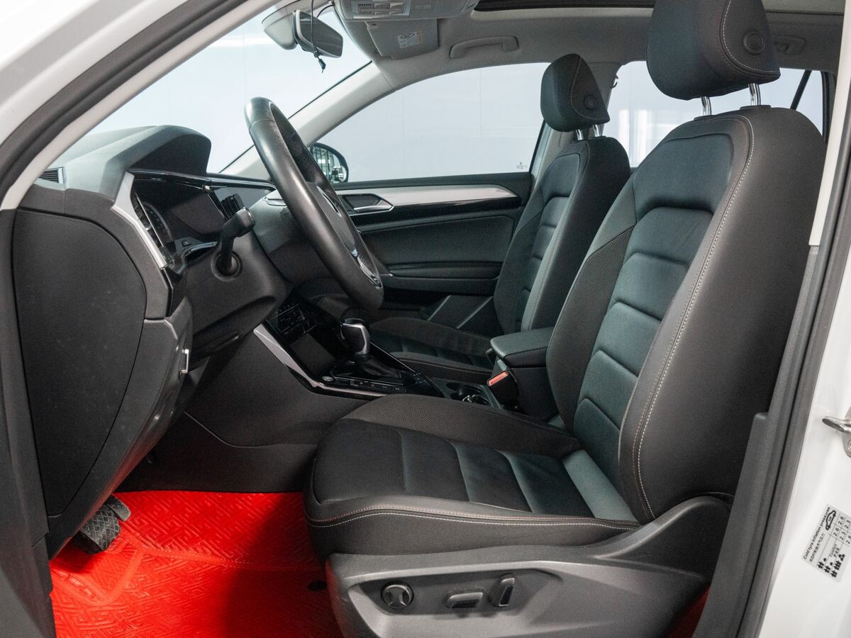 Volkswagen Tayron 2021 - фото автомобиля