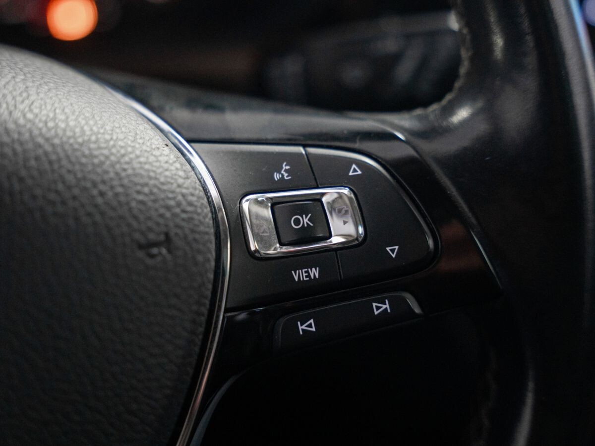 Volkswagen Tharu 2021 - фото автомобиля