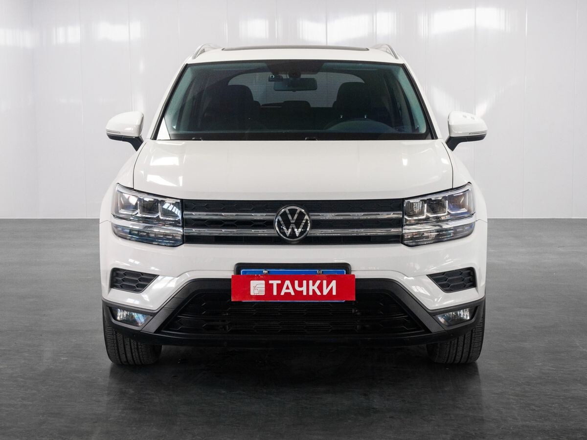 Volkswagen Tharu 2022 - фото автомобиля