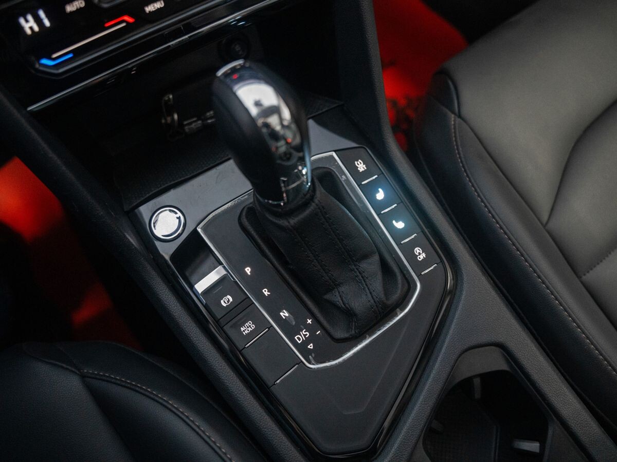 Volkswagen Tharu 2022 - фото автомобиля