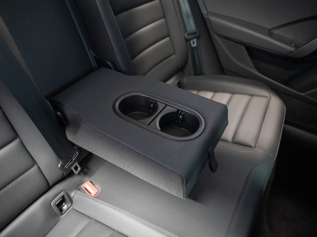 Volkswagen Tharu 2022 - фото автомобиля