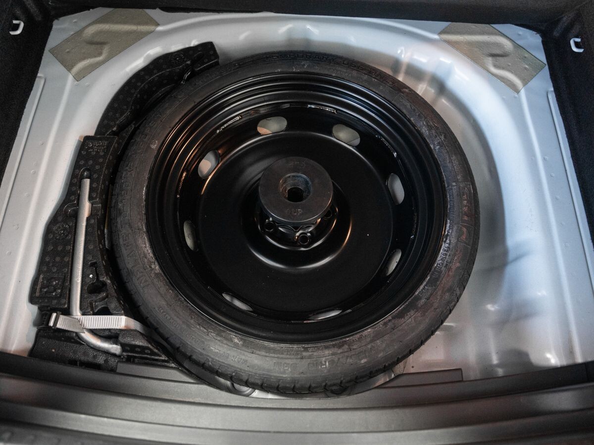 Volkswagen Tharu 2022 - фото автомобиля