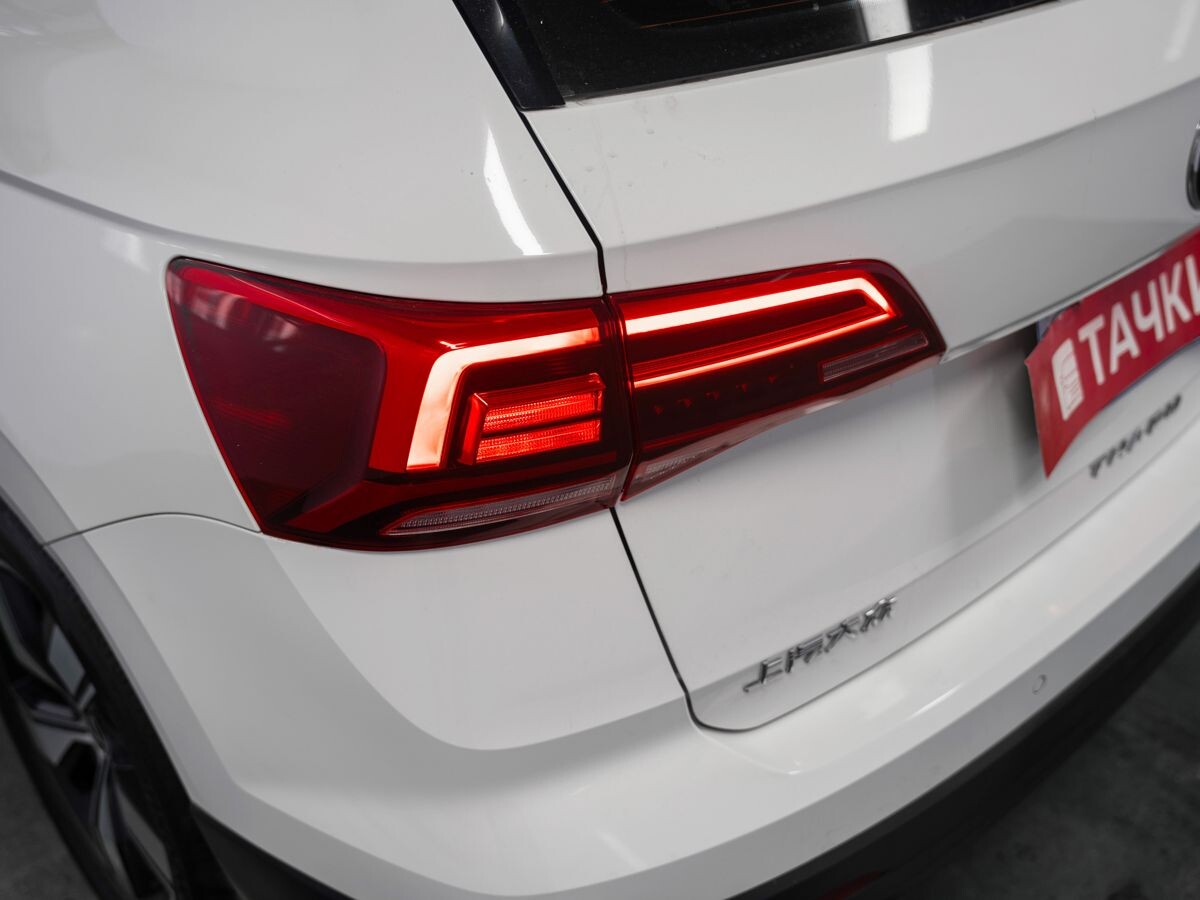 Volkswagen Tharu 2022 - фото автомобиля