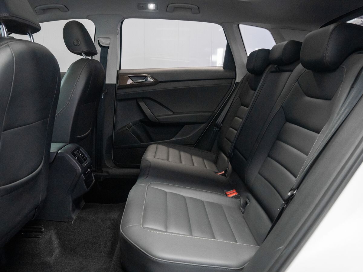 Volkswagen Tharu 2022 - фото автомобиля