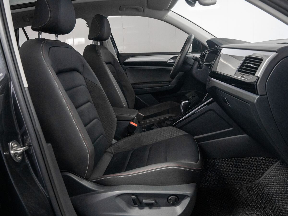 Volkswagen Tayron 2022 - фото автомобиля