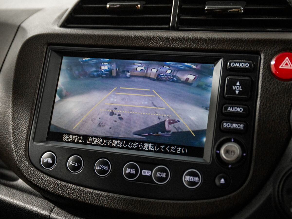 Honda Fit Shuttle 2011 - фото автомобиля