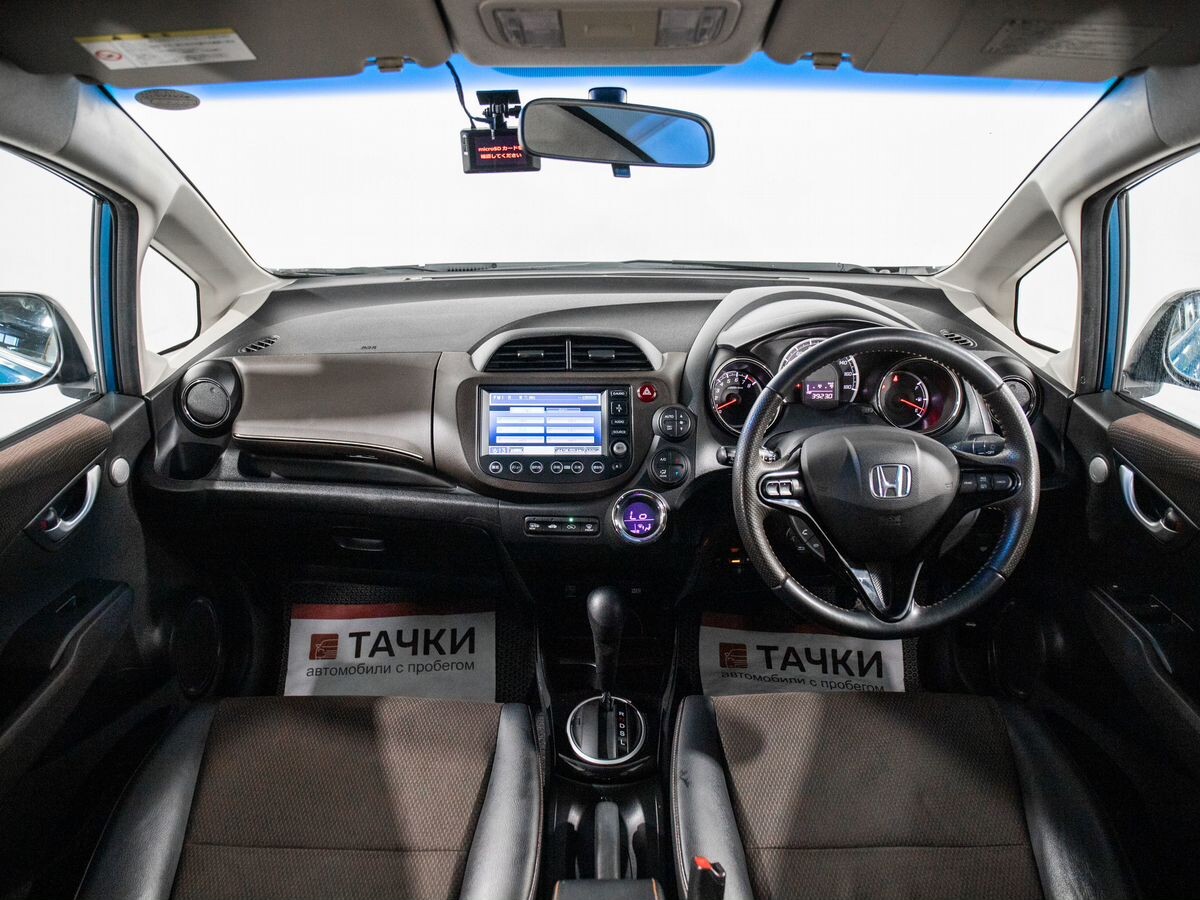 Honda Fit Shuttle 2011 - фото автомобиля