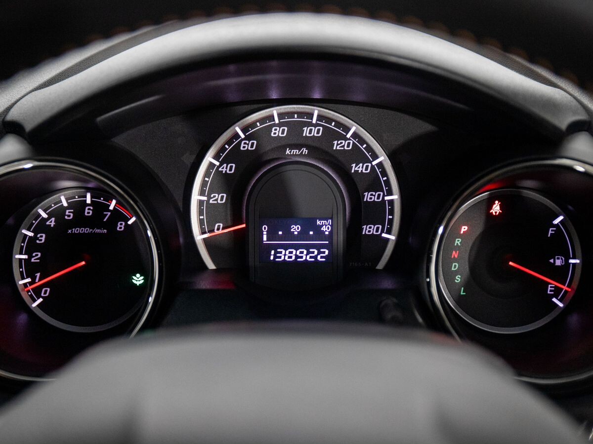 Honda Fit Shuttle 2011 - фото автомобиля