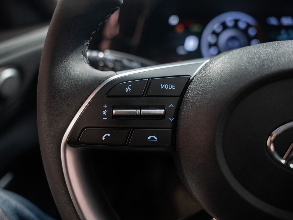 Hyundai Elantra 2021 - фото автомобиля