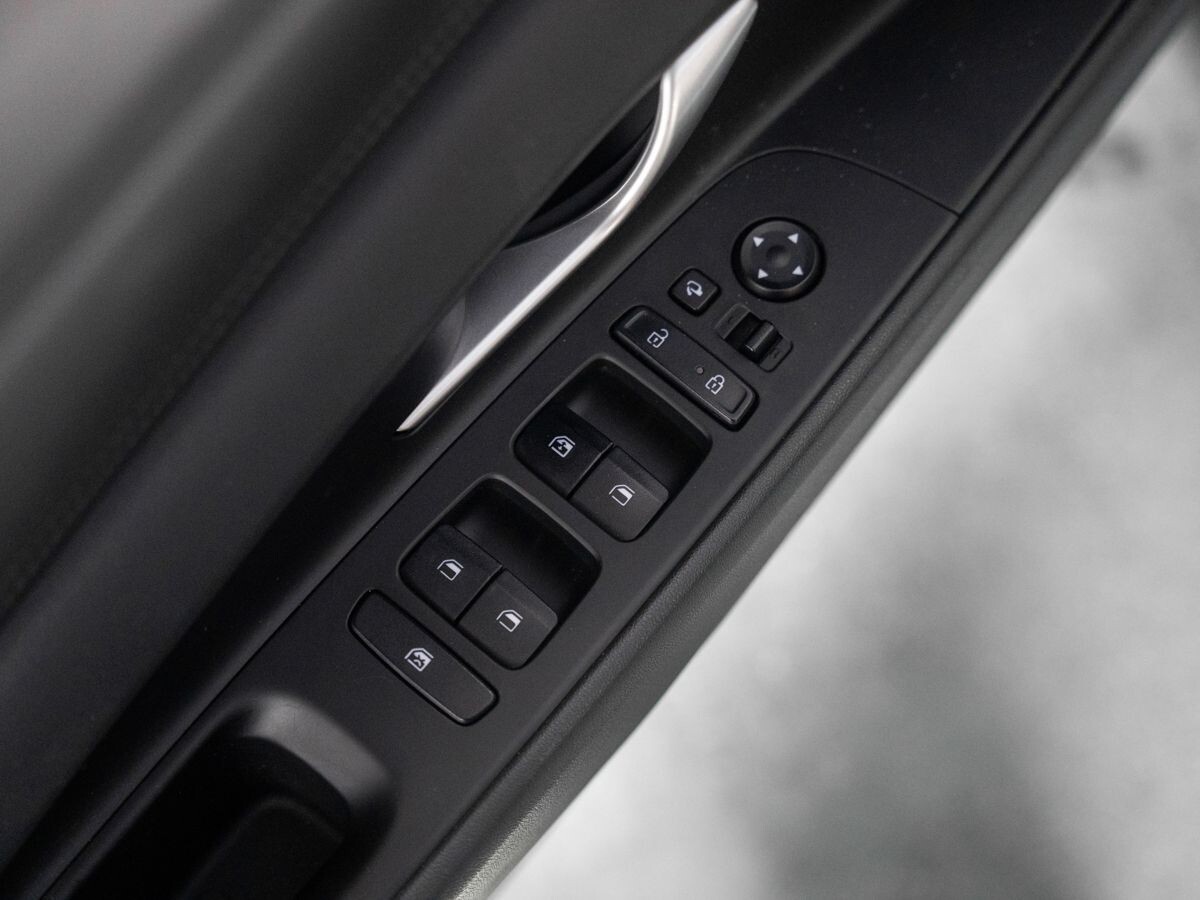 Hyundai Elantra 2021 - фото автомобиля