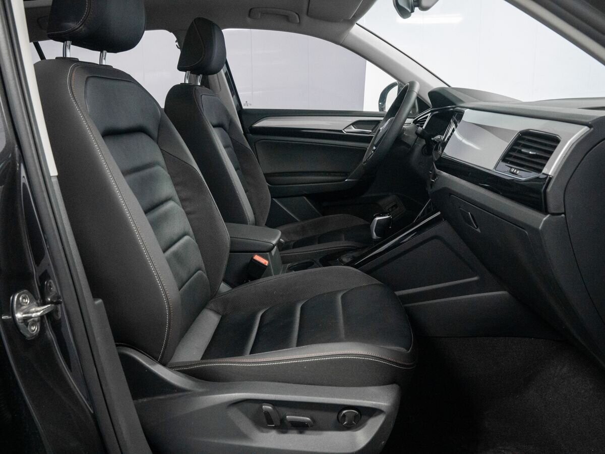 Volkswagen Tayron 2022 - фото автомобиля