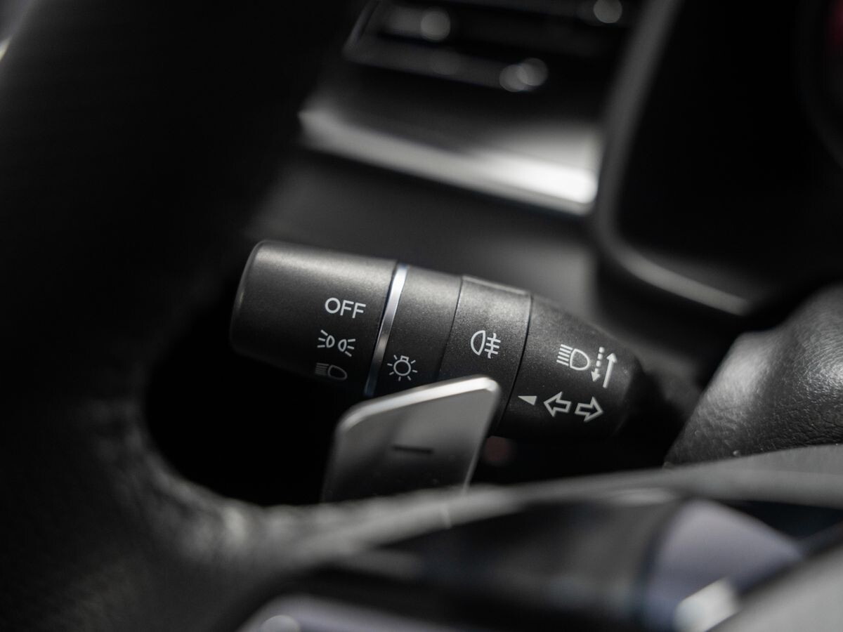 Haval M6 2022 - фото автомобиля