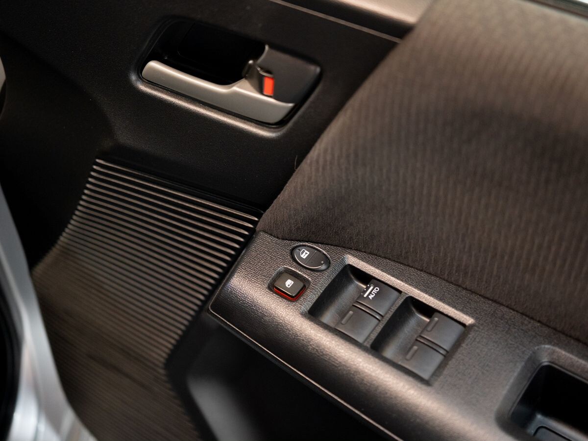 Honda Freed 2012 - фото автомобиля