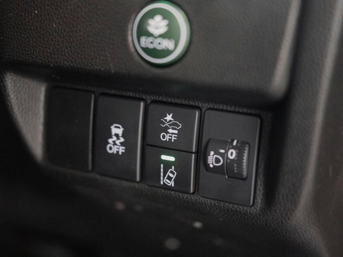 Honda Fit 2018 - фото автомобиля