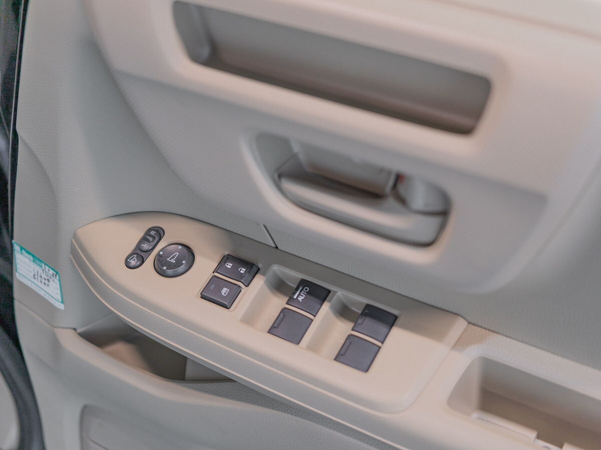 Honda N-BOX 2017 - фото автомобиля