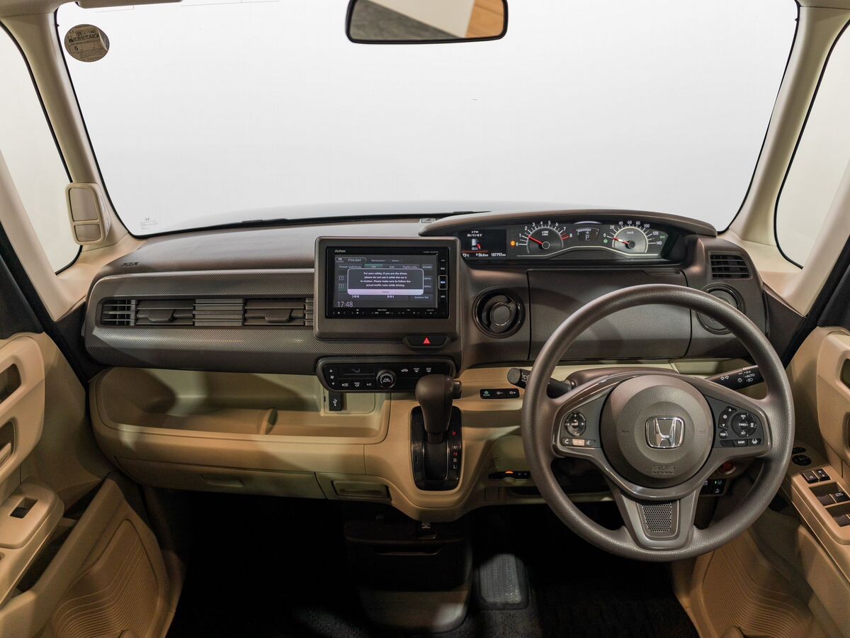 Honda N-BOX 2017 - фото автомобиля