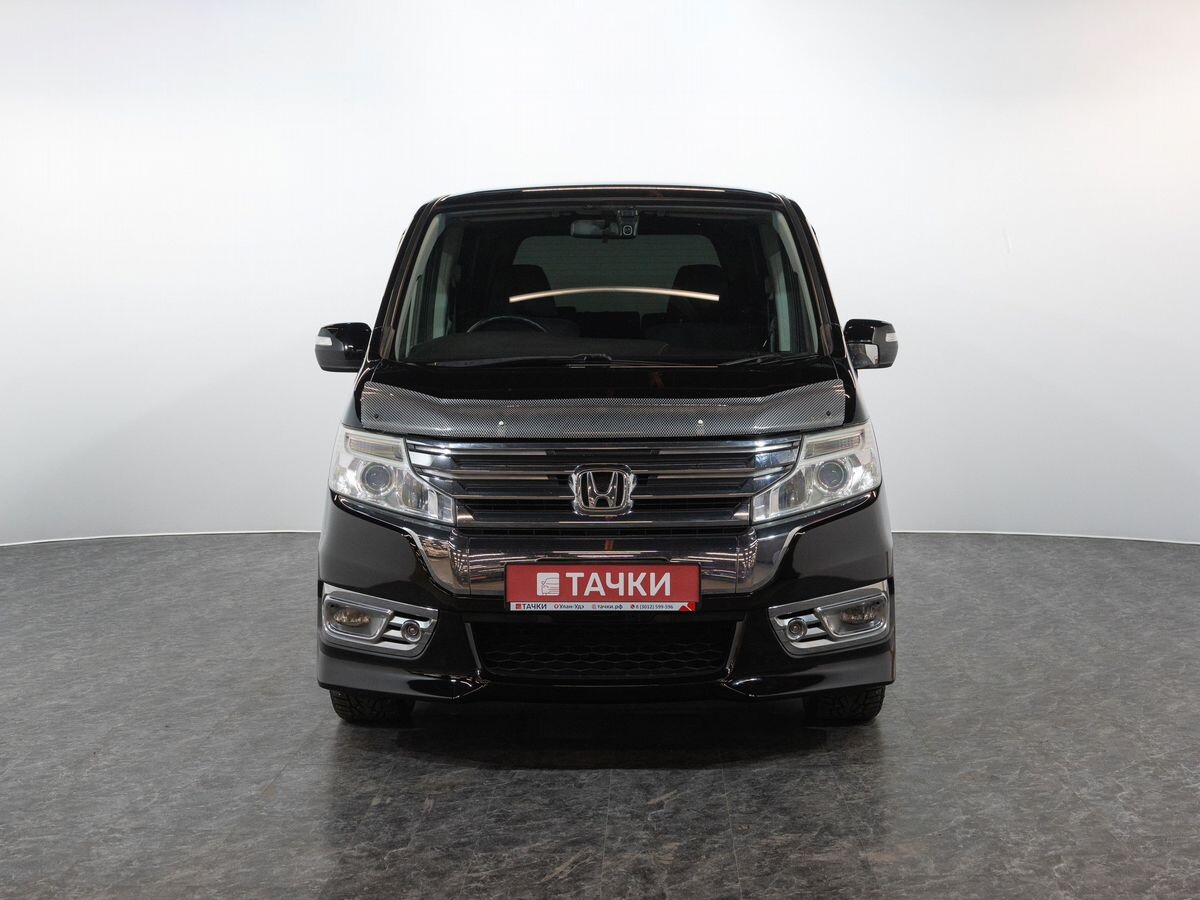 Honda Stepwgn 2013 - фото автомобиля