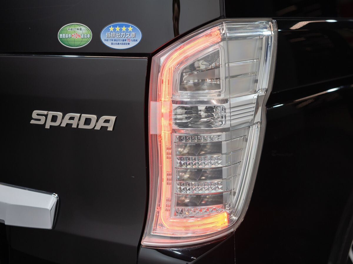 Honda Stepwgn 2013 - фото автомобиля