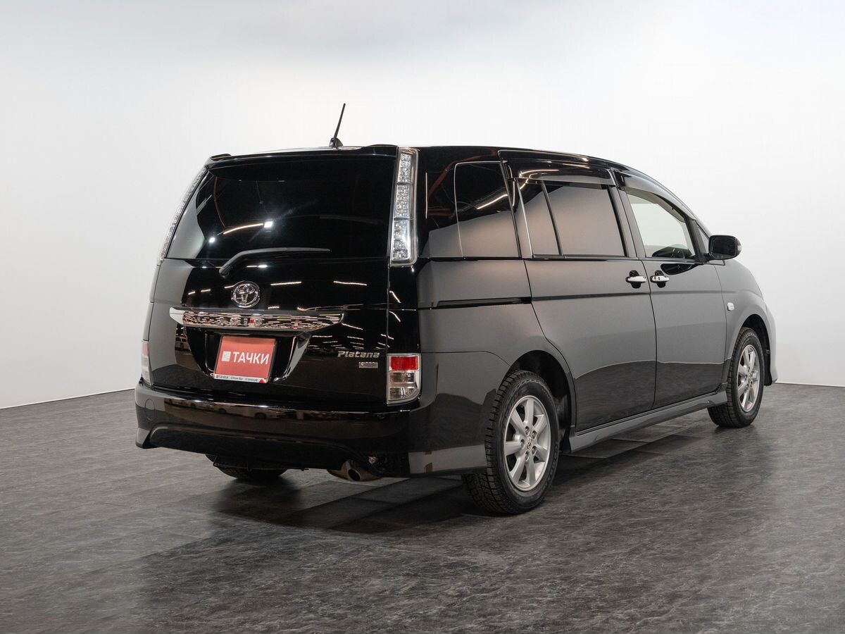 Toyota ISis 2012 - фото автомобиля