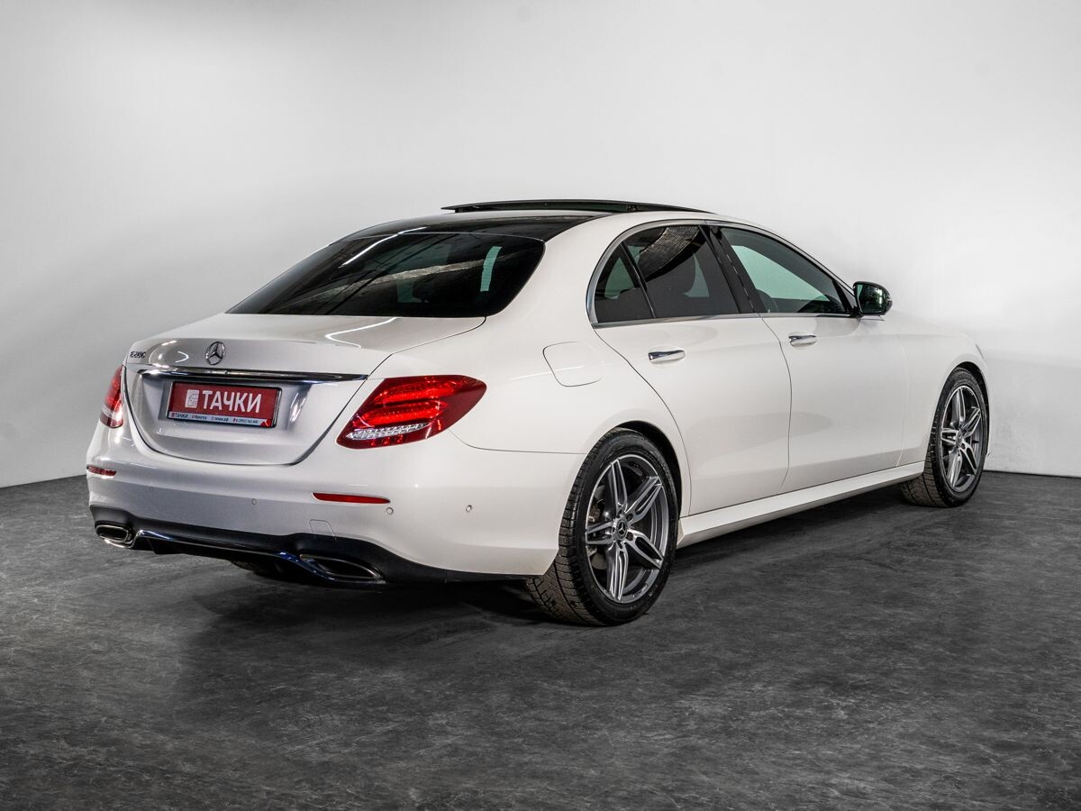 Mercedes-Benz E-Класс 2019 - фото автомобиля