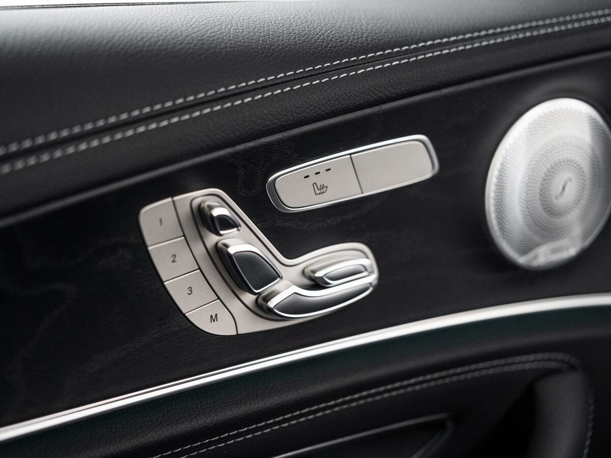 Mercedes-Benz E-Класс 2019 - фото автомобиля