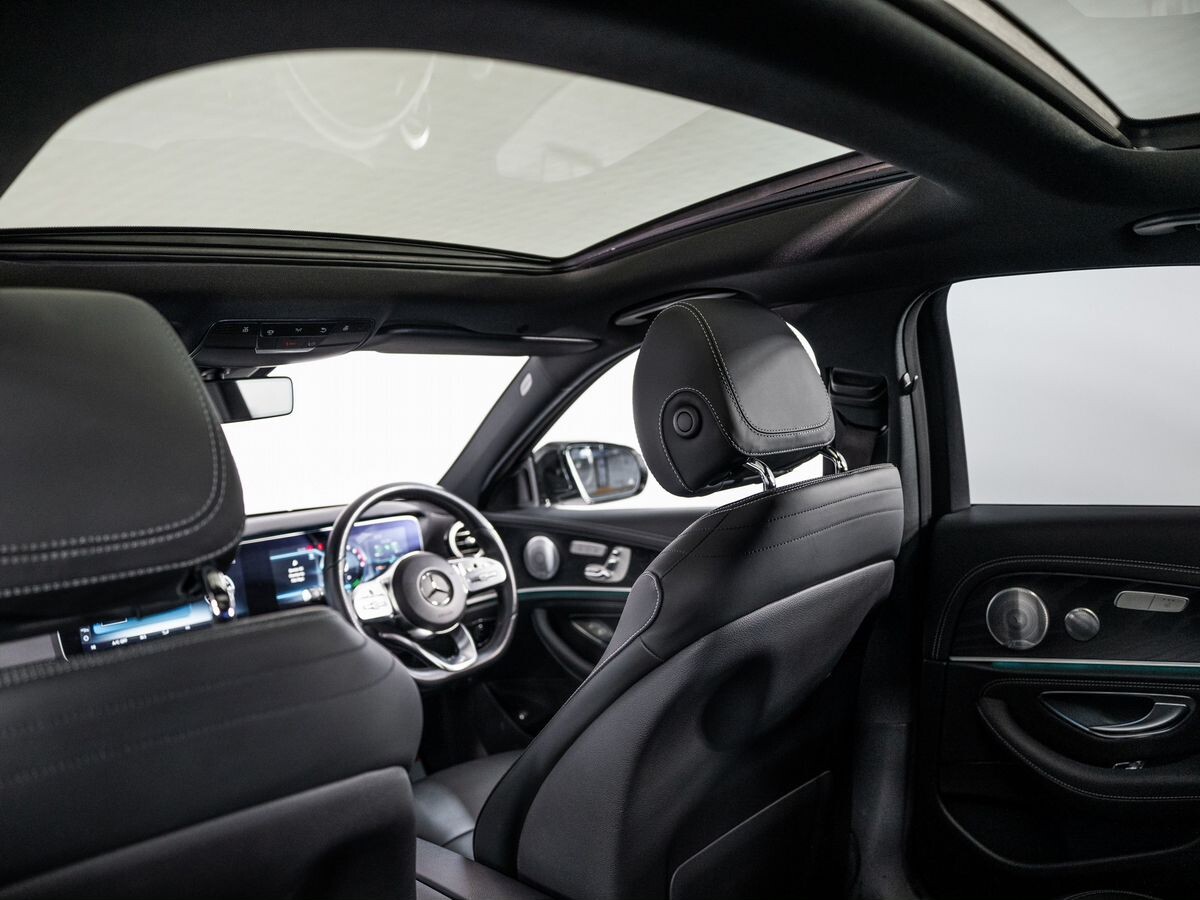 Mercedes-Benz E-Класс 2019 - фото автомобиля