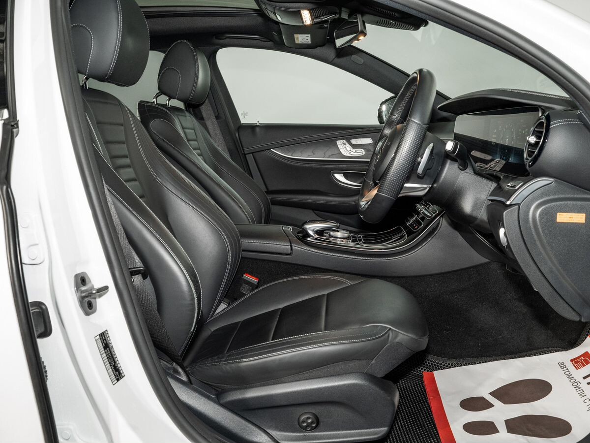 Mercedes-Benz E-Класс 2019 - фото автомобиля