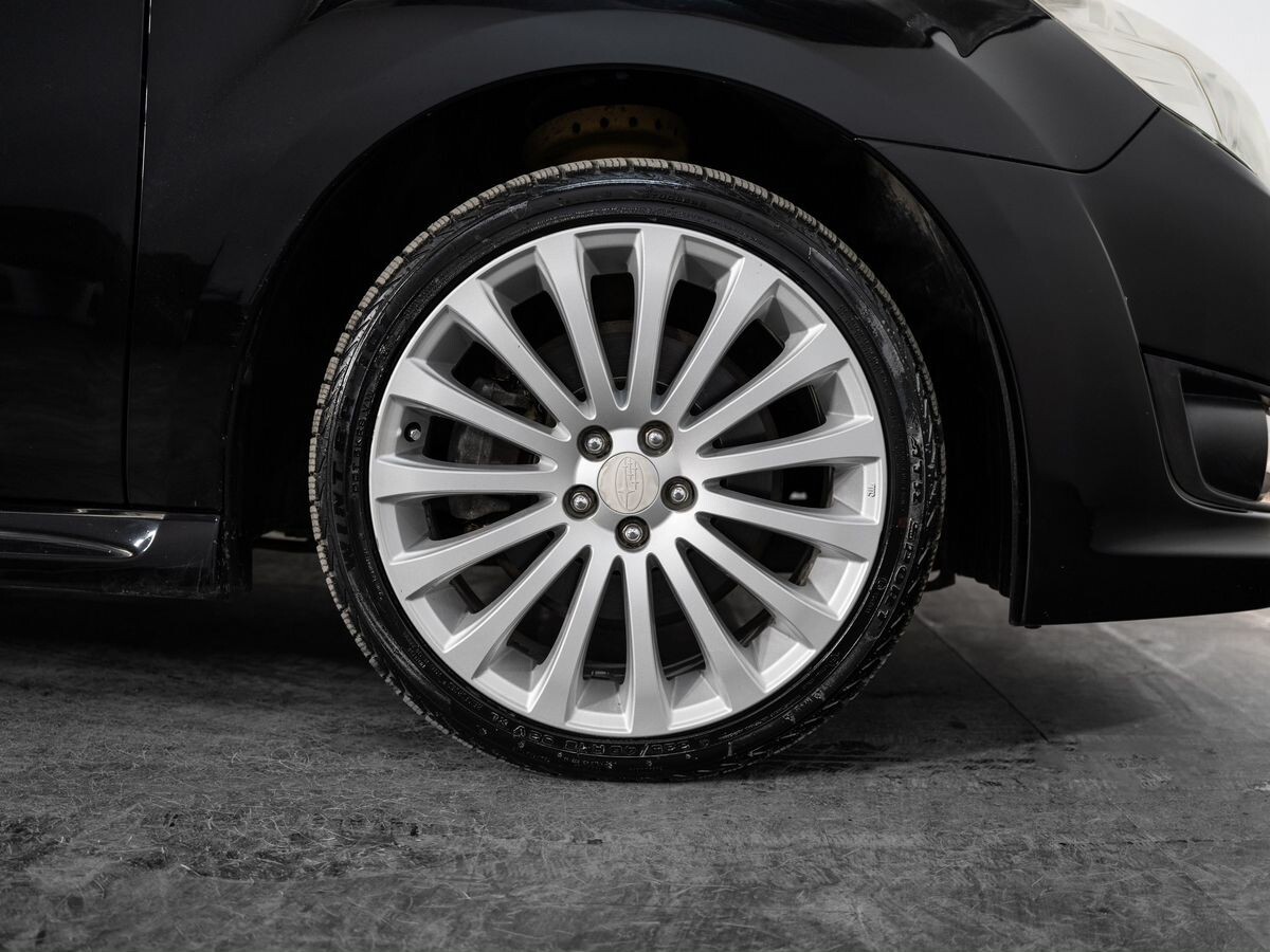 Subaru Legacy 2011 - фото автомобиля