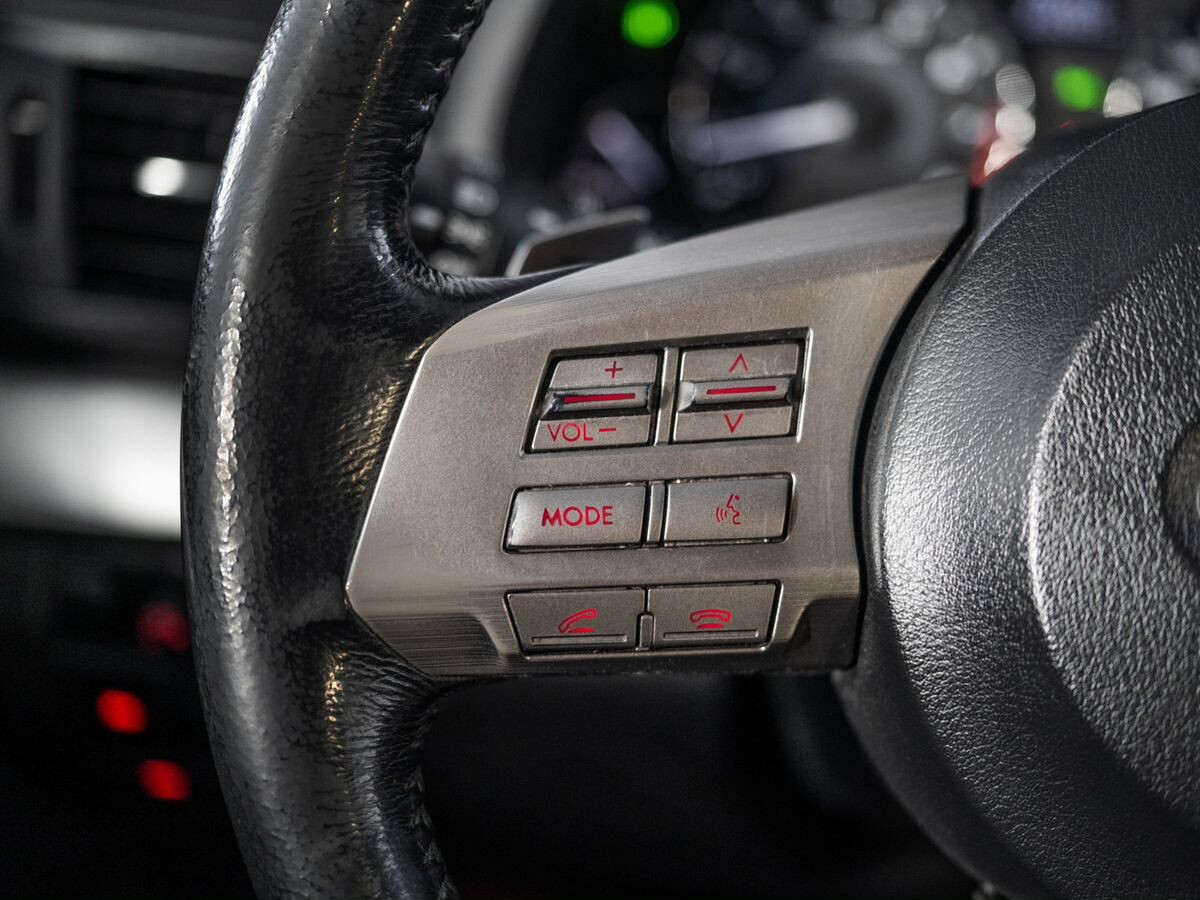 Subaru Legacy 2011 - фото автомобиля