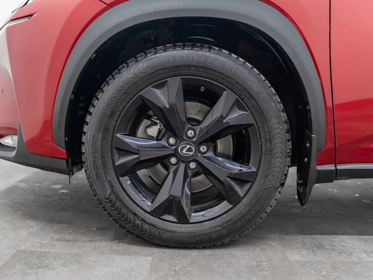 Lexus NX 2017 - фото автомобиля