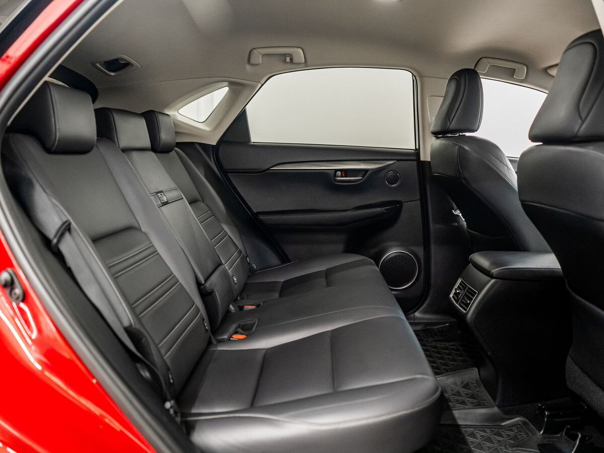 Lexus NX 2017 - фото автомобиля