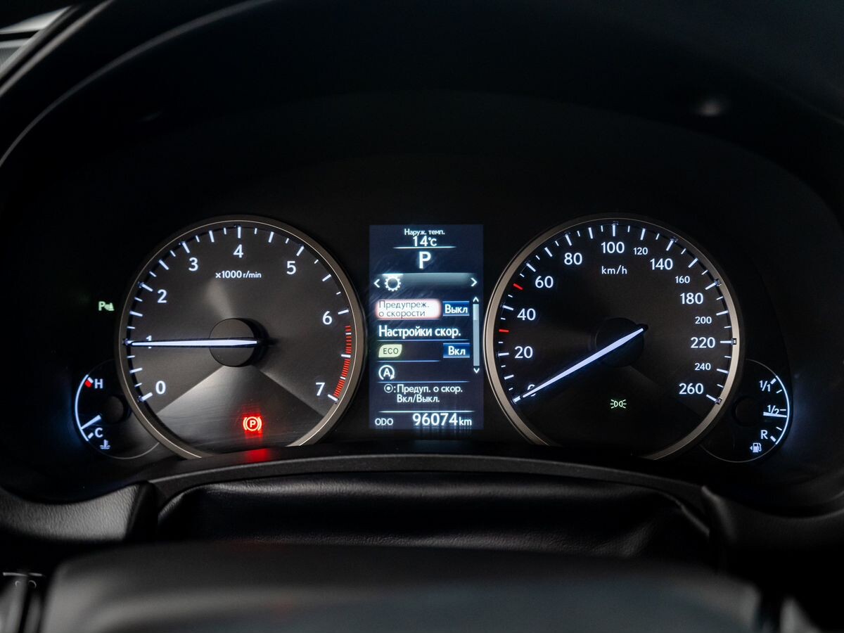 Lexus NX 2017 - фото автомобиля