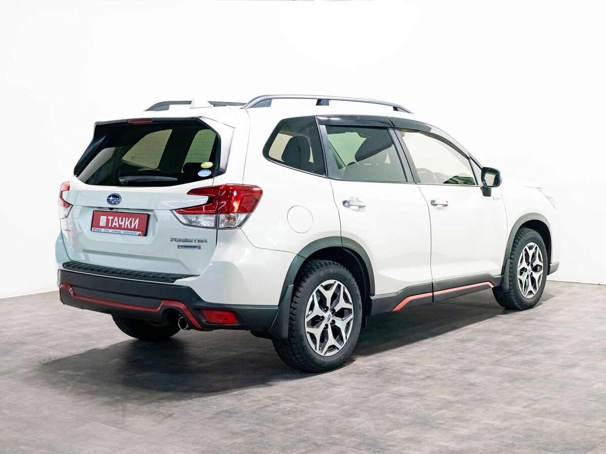 Subaru Forester 2021 - фото автомобиля