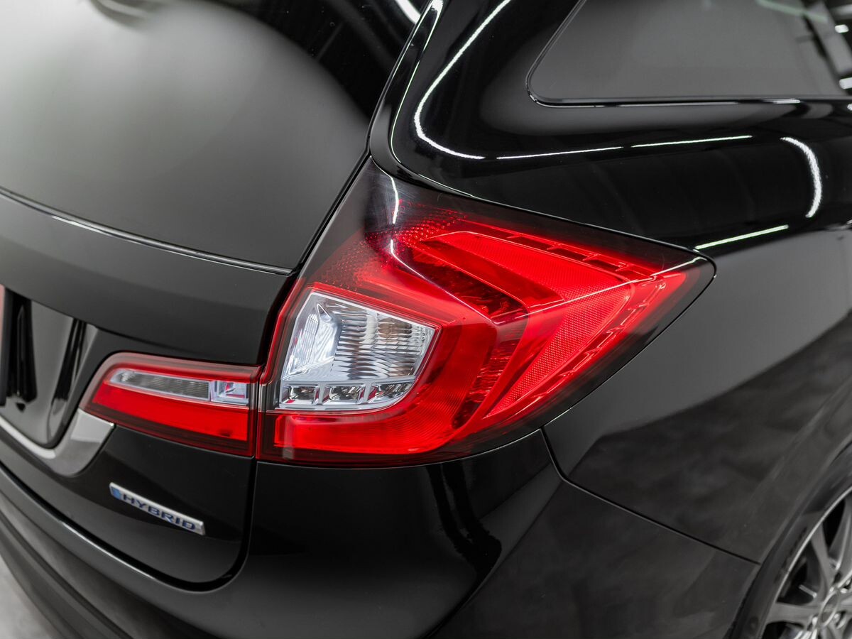 Honda Jade 2017 - фото автомобиля