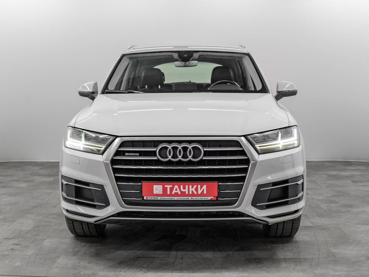 Audi Q7 2015 - фото автомобиля