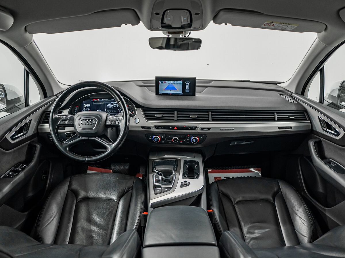 Audi Q7 2015 - фото автомобиля