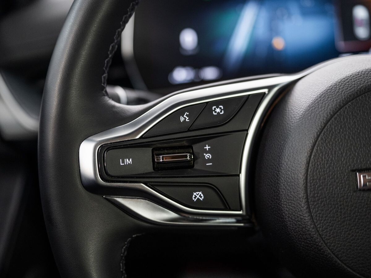 Haval F7 2024 - фото автомобиля