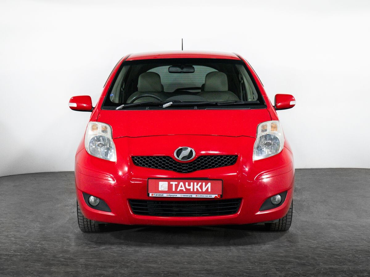 Toyota Vitz 2009 - фото автомобиля