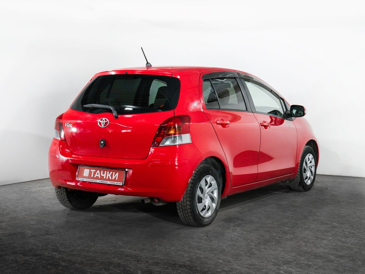 Toyota Vitz 2009 - фото автомобиля