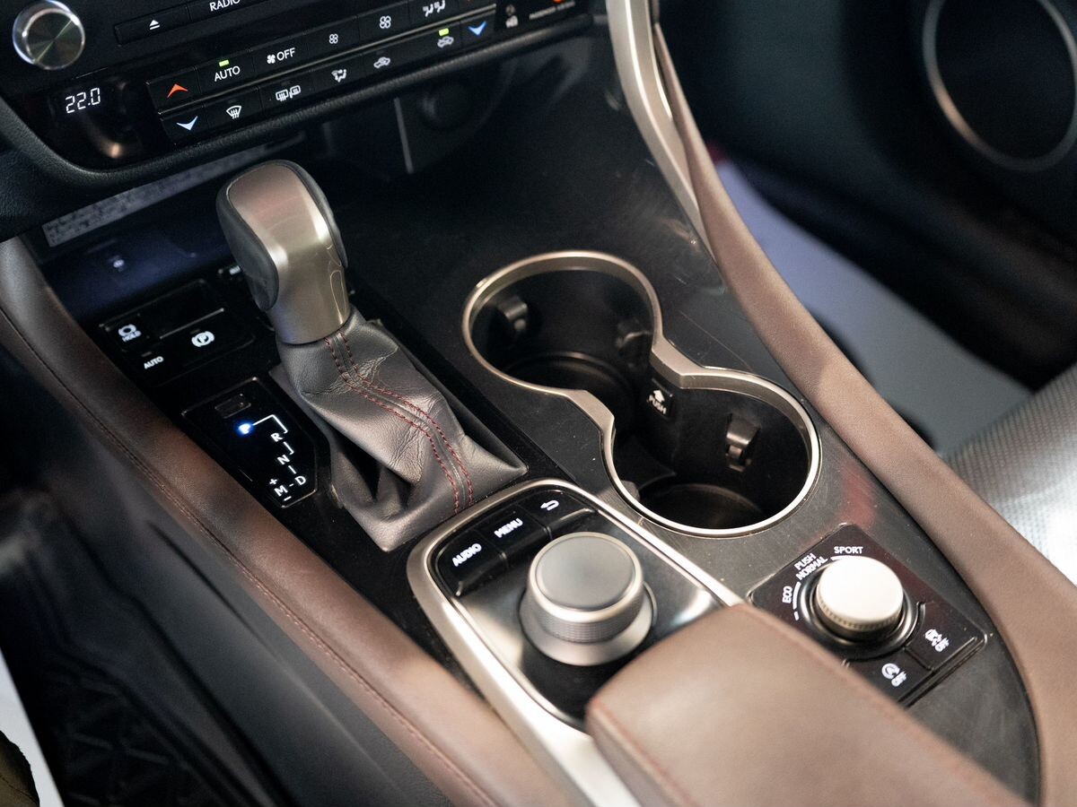 Lexus RX 2016 - фото автомобиля