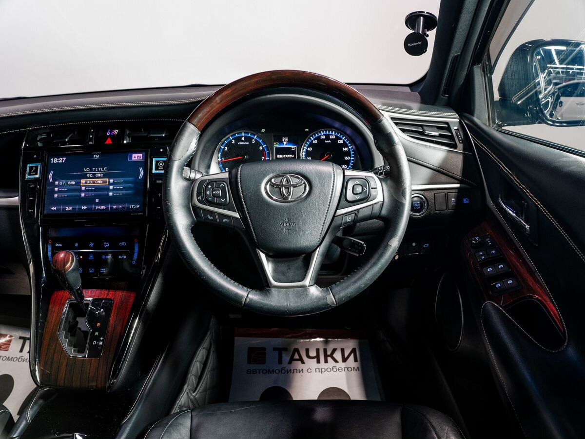 Toyota Harrier 2015 - фото автомобиля