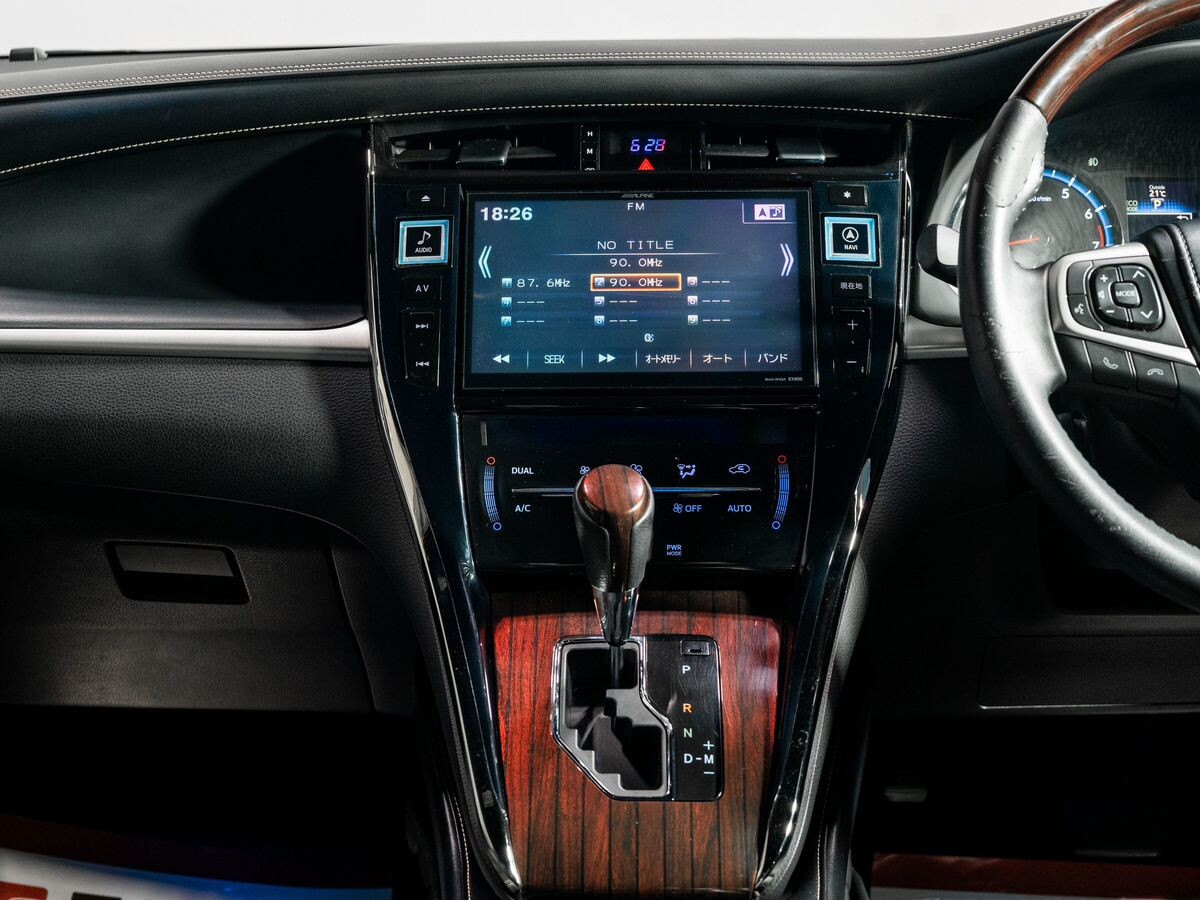 Toyota Harrier 2015 - фото автомобиля