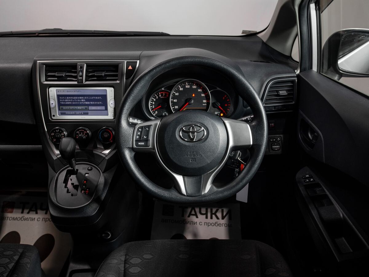 Toyota Ractis 2013 - фото автомобиля