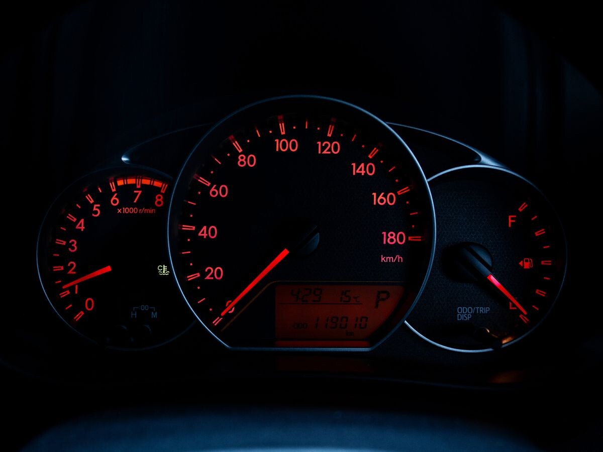 Toyota Ractis 2013 - фото автомобиля