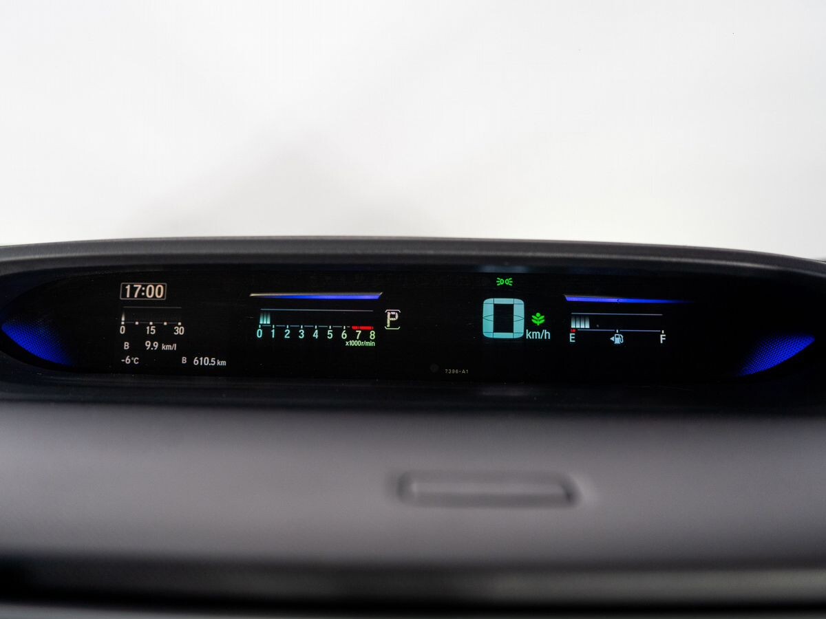 Honda Stepwgn 2015 - фото автомобиля