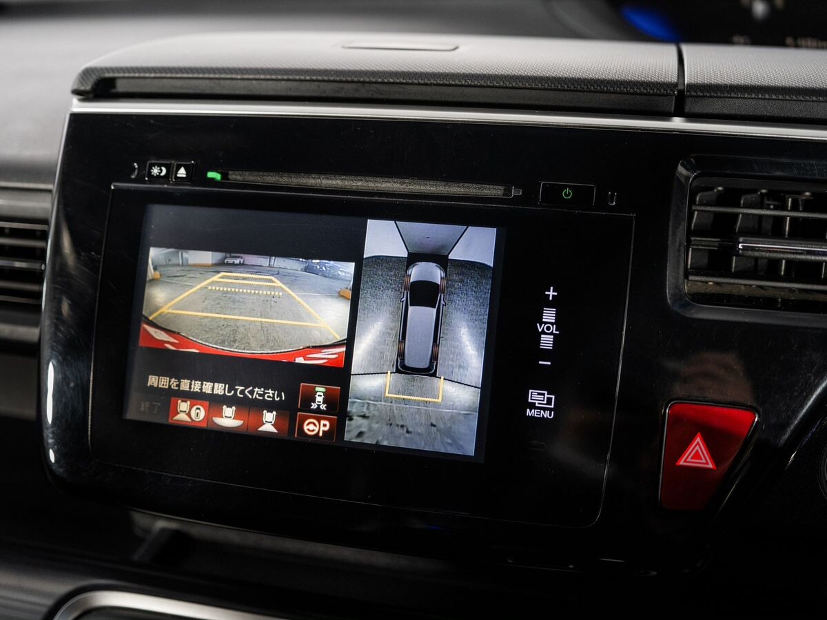 Honda Stepwgn 2015 - фото автомобиля