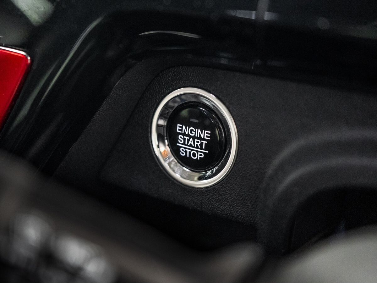 Honda Stepwgn 2015 - фото автомобиля