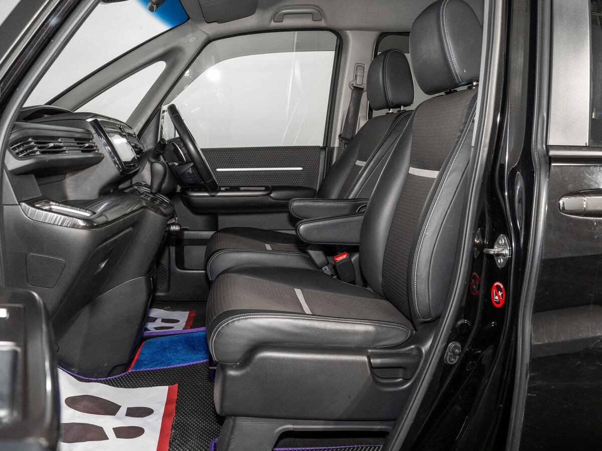 Honda Stepwgn 2015 - фото автомобиля