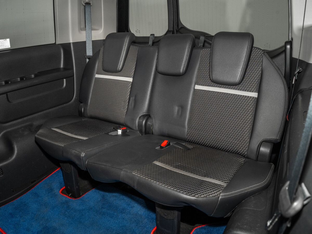 Honda Stepwgn 2015 - фото автомобиля